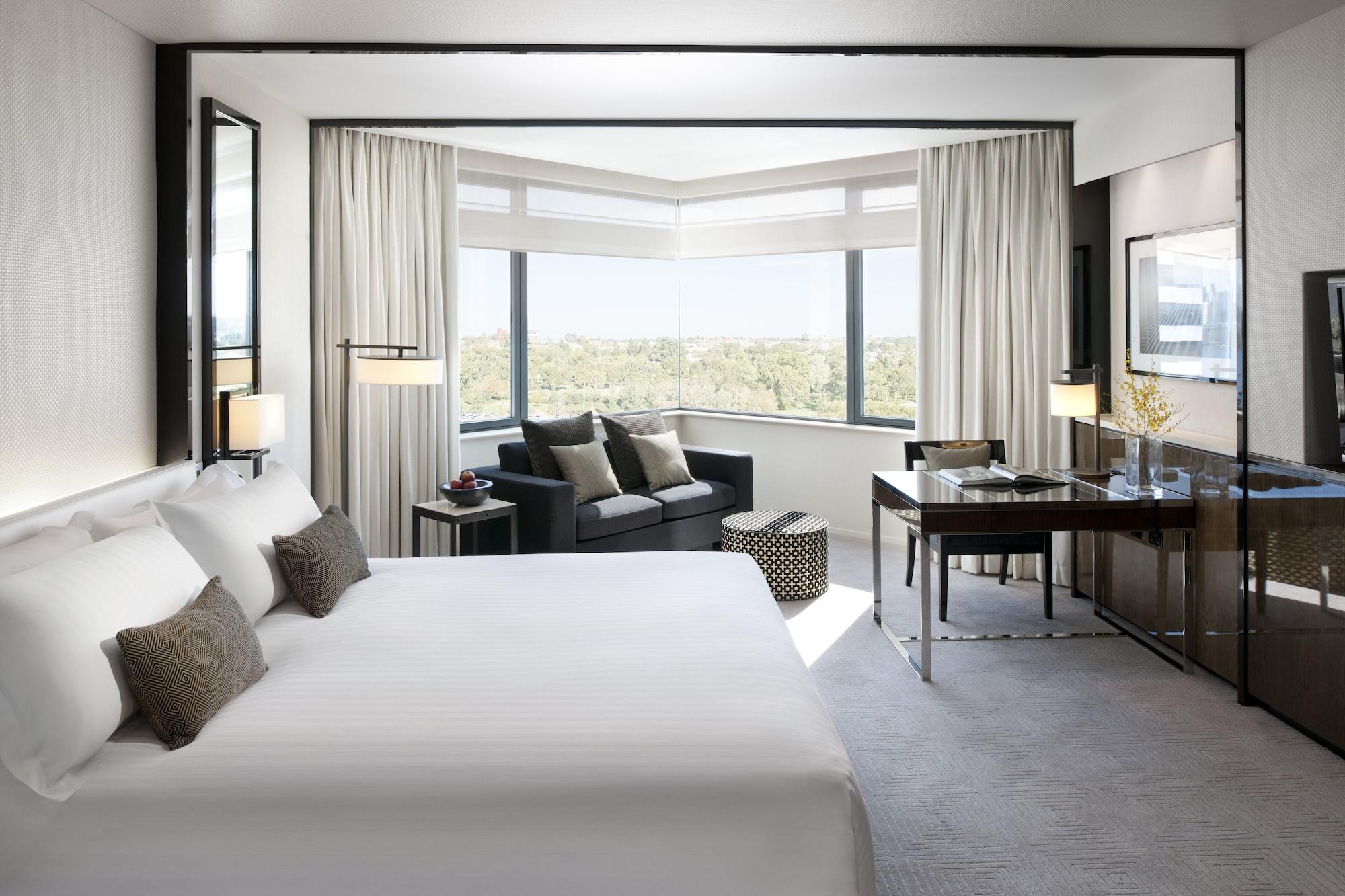 Hotel Crown Metropol Perth Exteriér fotografie A room at the hotel