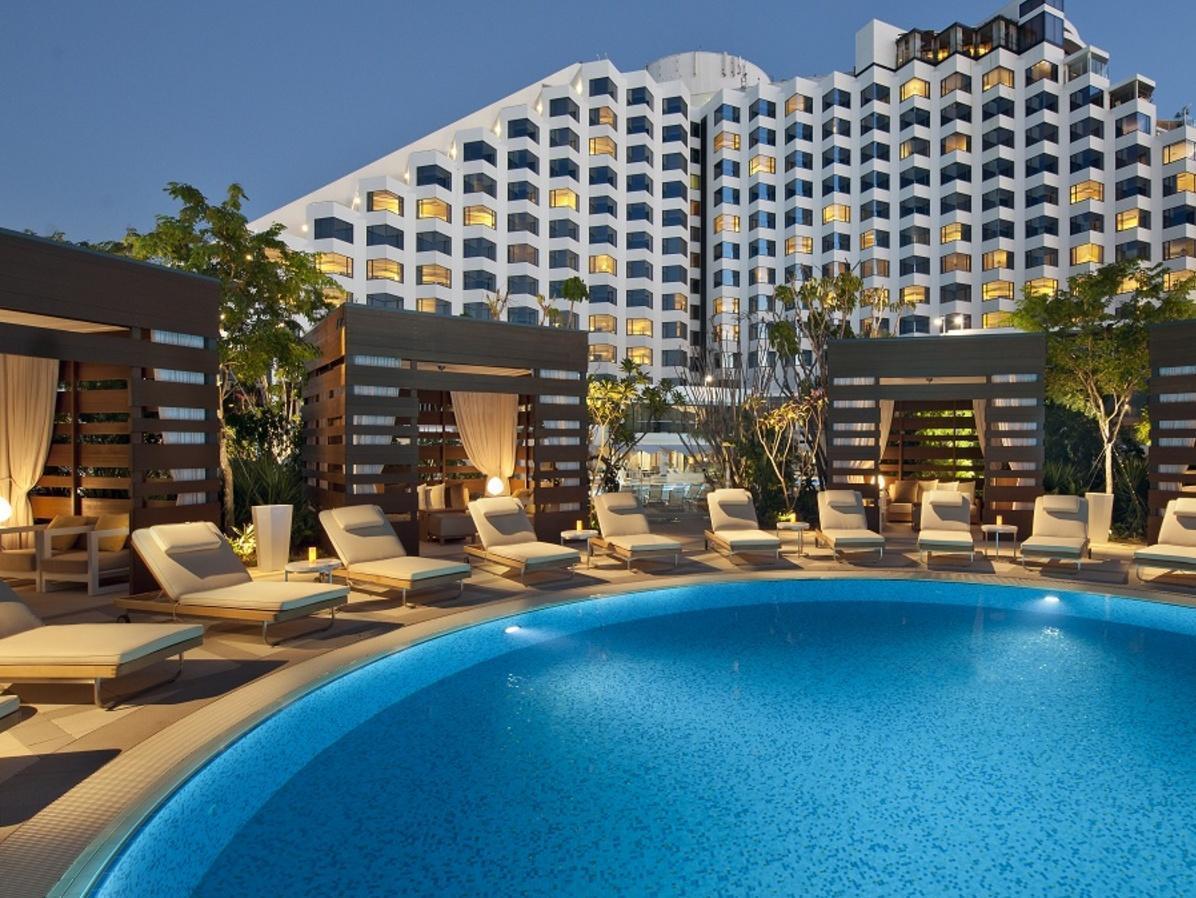 Hotel Crown Metropol Perth Exteriér fotografie The pool at the hotel