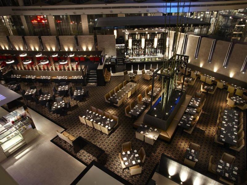 Hotel Crown Metropol Perth Exteriér fotografie The interior of the restaurant